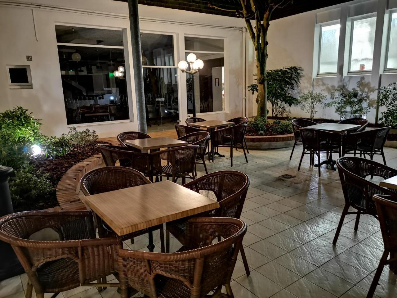 Adonis Lourdes - Notre Dame De La Sarte Hotel Exterior foto